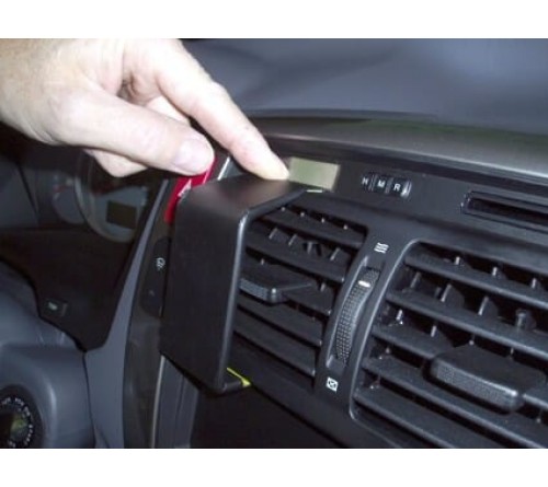 Proclip Hyundai Tucson 05-09 Center mount