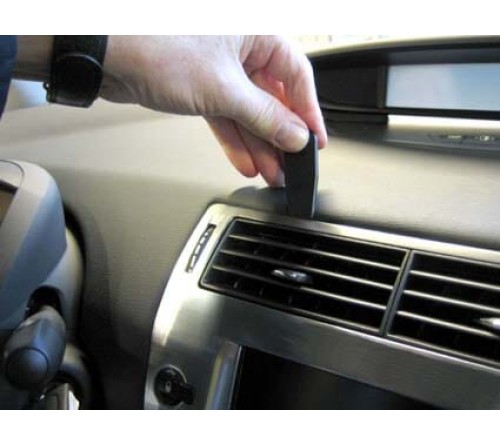 Proclip Citroen C4 05-10 Center mount  ONLY with navigation