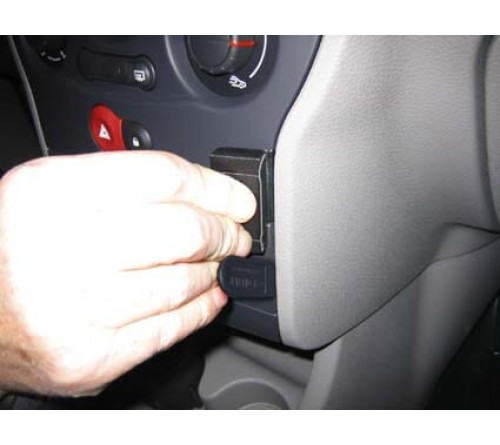 Proclip Renault Modus 05-13 Angled mount