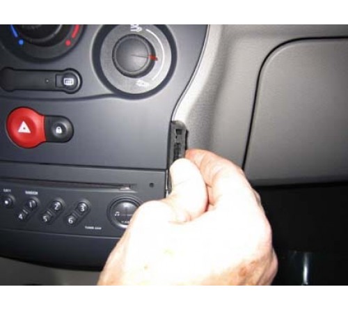 Proclip Renault Modus 05-13 Angled mount