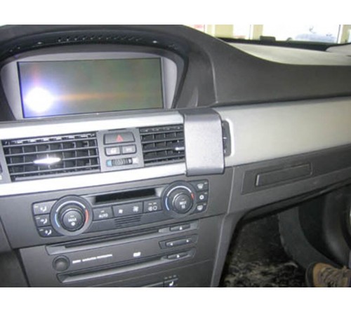 Proclip BMW 3-serie E90 05-12 Angled with Nav.