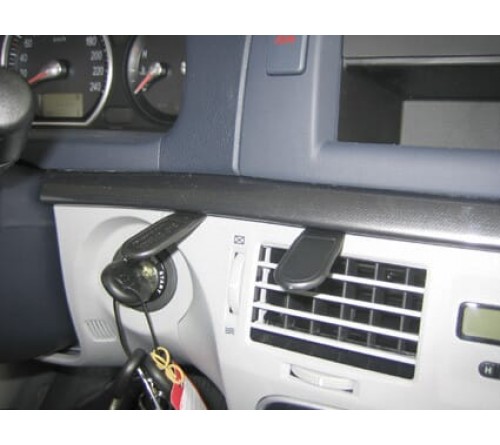 Proclip Hyundai Sonata 05-08 Center mount