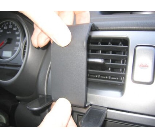 Proclip Subaru Impreza 05-07 Center mount