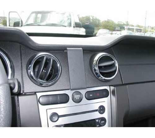 Proclip Ford Mustang 05-09 Center mount