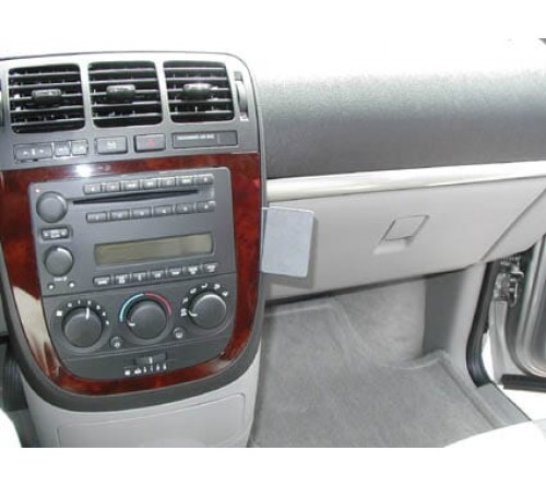 Proclip Chevr Uplander Pont. Montana SV6 05- Angled