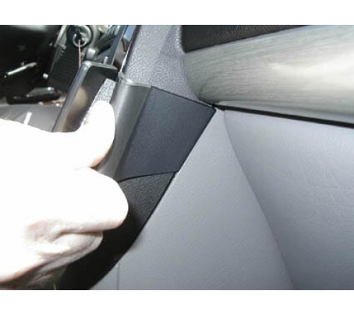 Proclip Chevr Uplander Pont. Montana SV6 05- Angled