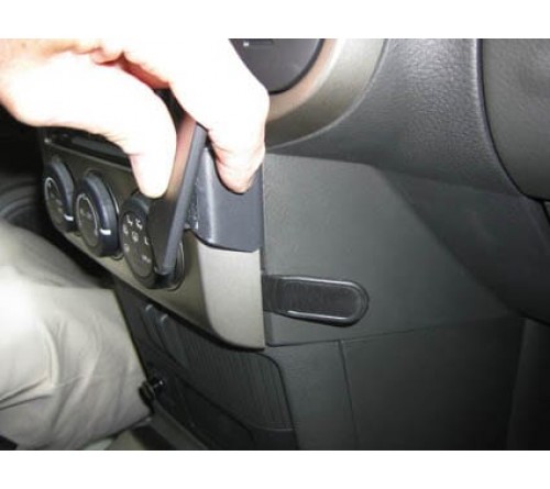 Proclip Nissan X-Trail 04-07 Angled mount