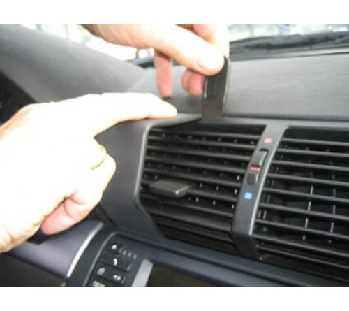 Proclip BMW X5 00-06 Center mount (only with navigation)
