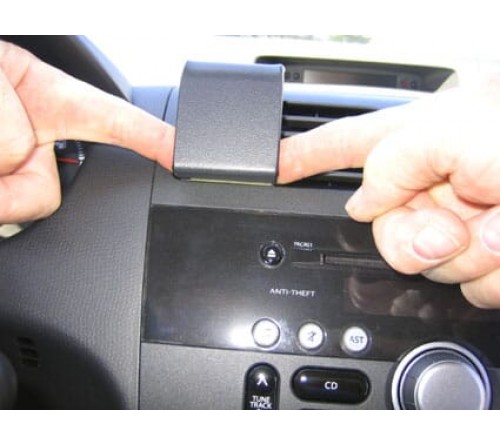 Proclip Suzuki Swift 05-10 Center mount