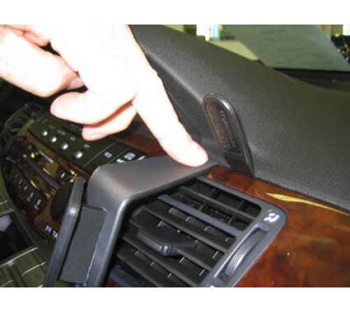 Proclip Honda FR-V 05-11 Angled mount