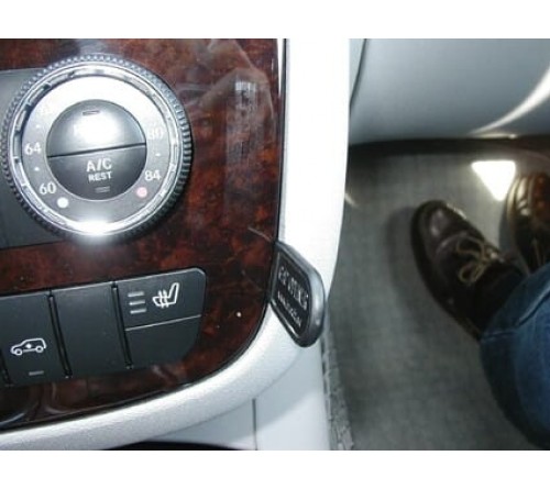 Proclip Mercedes Benz R-Class 06-14 Angled mount