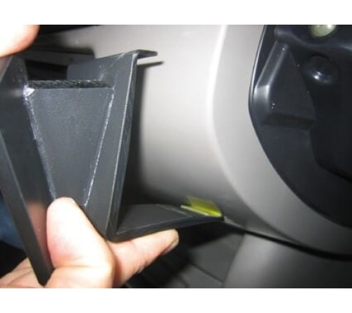 Proclip Mitsubishi L200 06-09 Angled mount