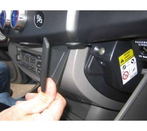 Proclip Mitsubishi L200 06-09 Angled mount