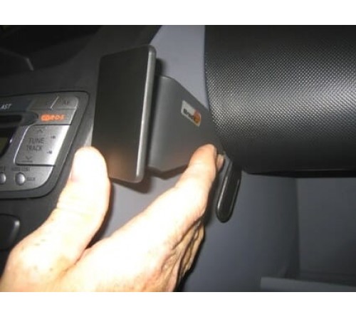 Proclip Peugeot 107/Citroen C1/Toyota AYGO 06-14 Angled