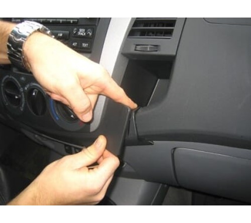 Proclip Toyota HiLux 06-11 Angled mount