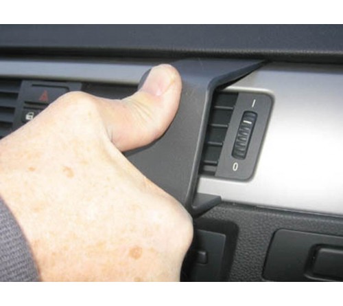 Proclip BMW 3-series E90/E91 05-12 Angled NOT navi/with wood