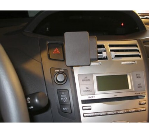 Proclip Toyota Yaris 06-11 Center mount