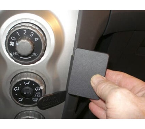 Proclip Toyota Yaris 06-11 Angled mount