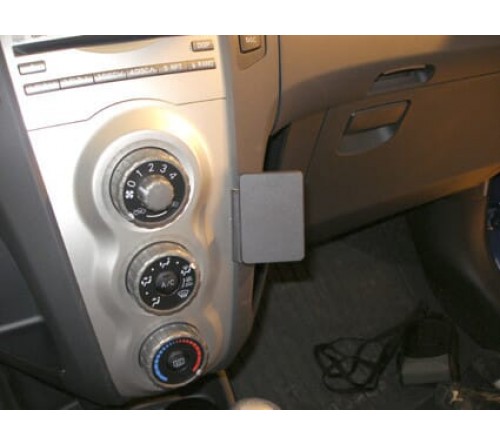 Proclip Toyota Yaris 06-11 Angled mount