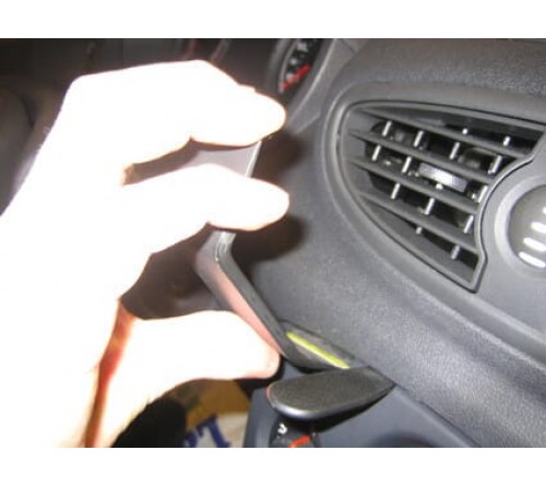 Proclip Renault Clio 06-12 Center mount