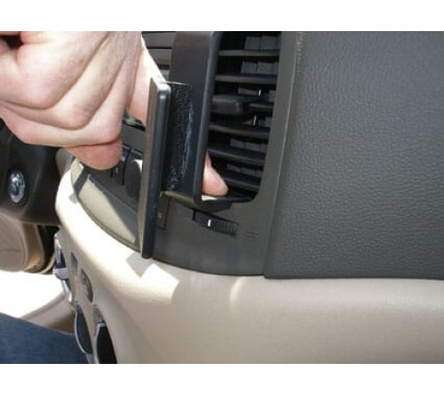 Proclip Hyundai Accent 06-11 Center mount