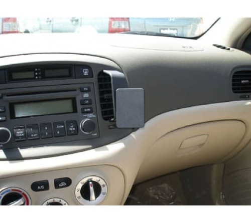 Proclip Hyundai Accent 06-11 Center mount