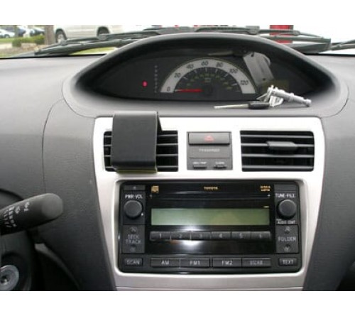 Proclip Toyota Yaris 07-11 USA Center mount