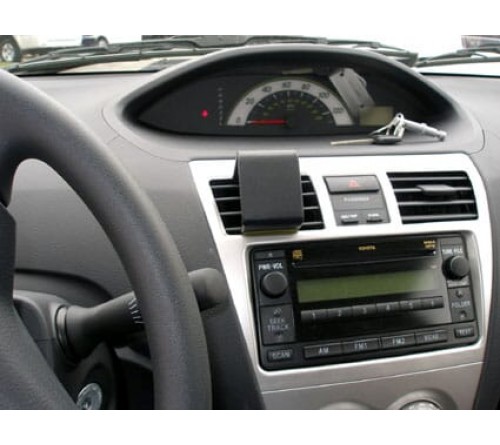 Proclip Toyota Yaris 07-11 USA Center mount