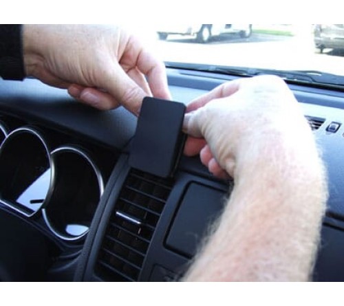 Proclip Nissan Tiida 07-11 Center mount