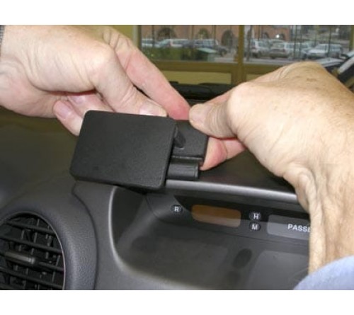 Proclip Kia Carens III 07-13 Center mount