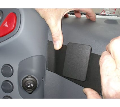 Proclip Iveco Stralis 01-12 Center mount NOT for Day Cab.