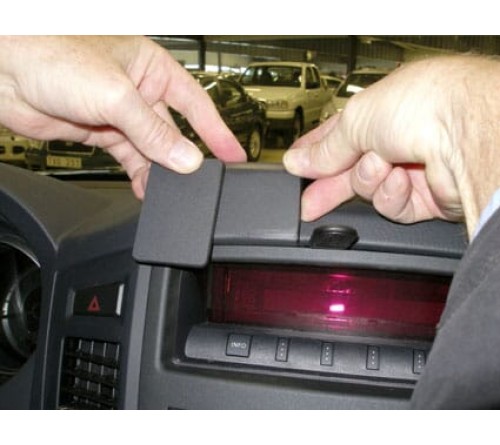 Proclip Mitsubishi Pajero 07-19 Center mount