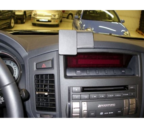 Proclip Mitsubishi Pajero 07-19 Center mount