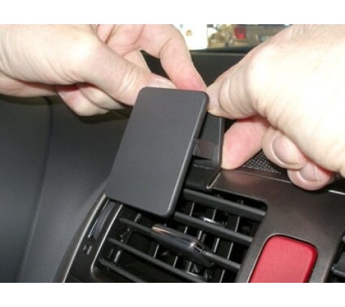 Proclip Toyota Auris 07- 12 Center mount