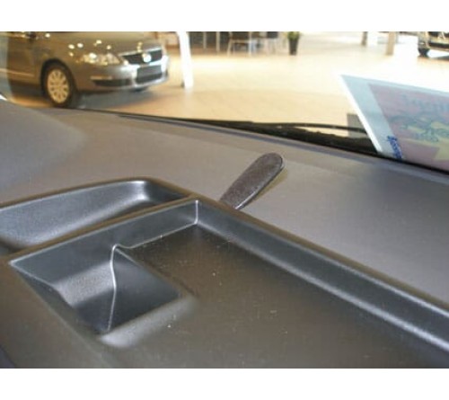 Proclip Volkswagen Caravelle/Shuttle/T5 03-09 Center mount