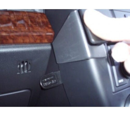 Proclip Land Rover Freelander 2 07-13 Center mount