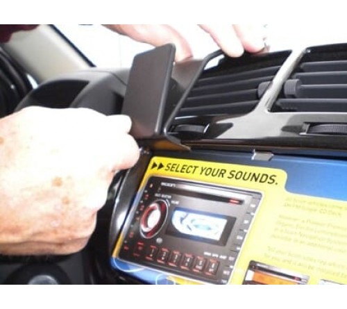 Proclip Toyota Urban Cruiser 09-16 Center mount