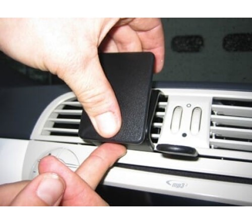 Proclip Fiat 500 07-15 Center mount NOT for Popstar