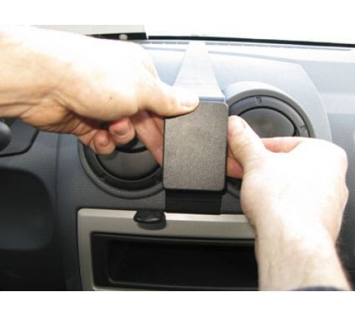 Proclip Dacia/Renault Logan 07-08 Center mount