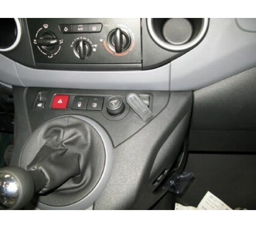 Proclip Citroen Berlingo Family/Peugeot Partner 08-18 Angled
