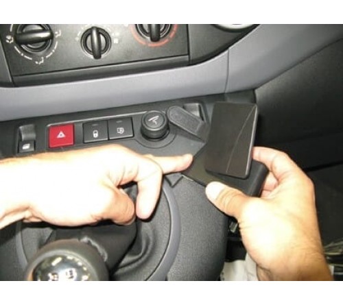 Proclip Citroen Berlingo Family/Peugeot Partner 08-18 Angled