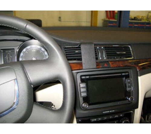 Proclip Skoda Superb 09-15 Center mount
