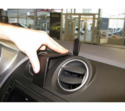 Proclip Seat Ibiza 09-17 Center mount