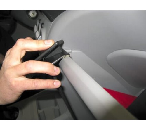 Proclip Suzuki Alto/Nissan Pixo 09-16 Angled  NOT with glove