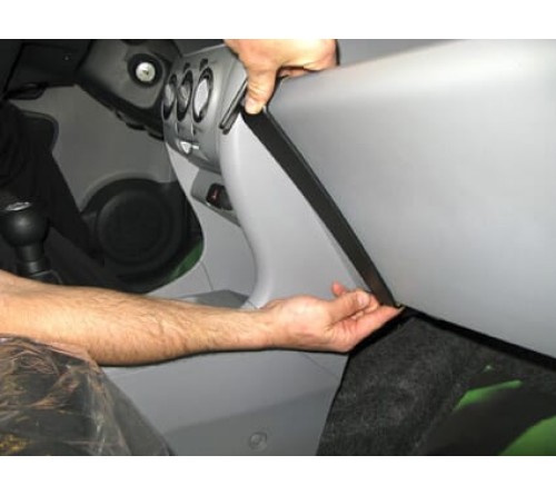 Proclip Suzuki Alto/Nissan Pixo 09-16 Angled  NOT with glove