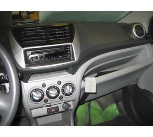Proclip Suzuki Alto/Nissan Pixo 09-16 Angled  NOT with glove