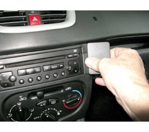 Proclip Peugeot 206+ 09-13 Angled mount