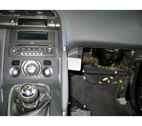 Proclip Peugeot 3008 09-16 Angled mount