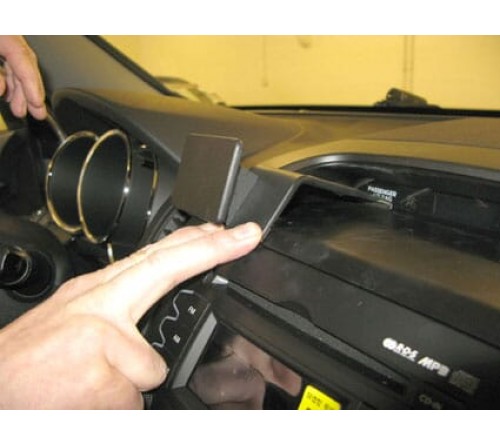 Proclip Kia Sorento 10-12 Center mount