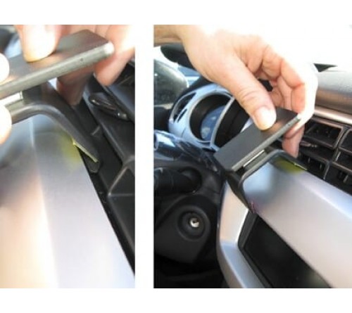 Proclip Citroen DS3 / C3 10-16 Center  NOT for fact.nav